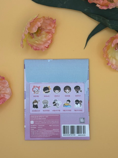 Virtual Strangers Mystery Standee Collection